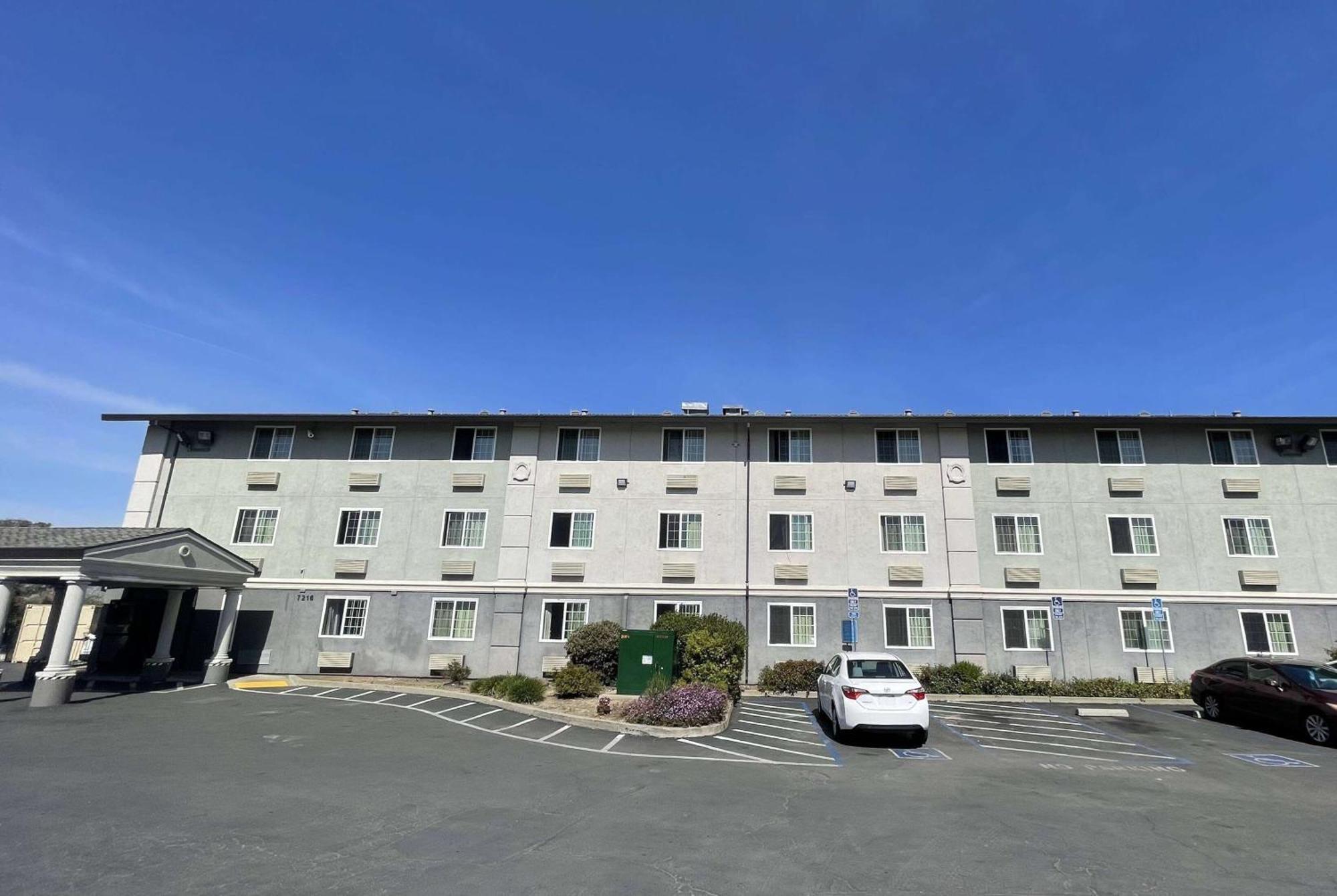 Super 8 By Wyndham Sacramento/Florin Rd Hotel Exterior photo