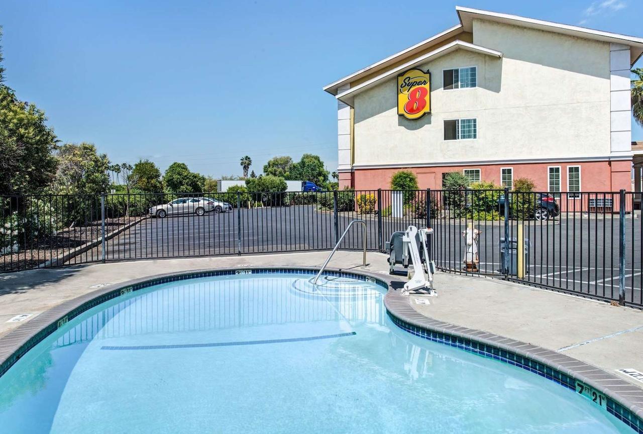 Super 8 By Wyndham Sacramento/Florin Rd Hotel Exterior photo